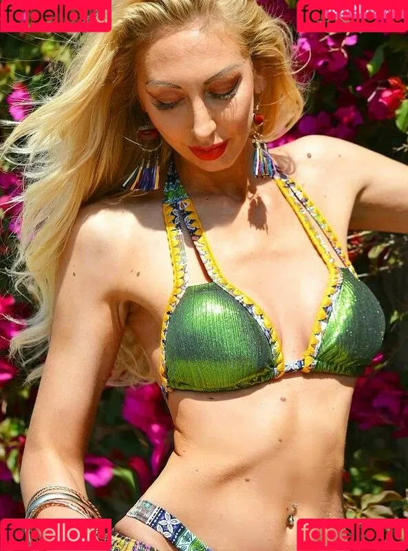Sara Muzi Onlyfans Photo Gallery 
