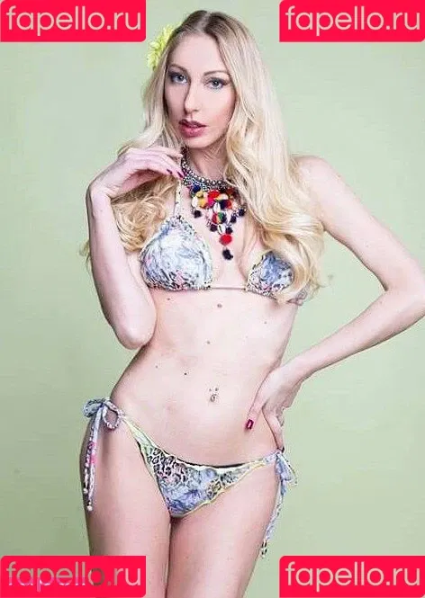 Sara Muzi Onlyfans Photo Gallery 