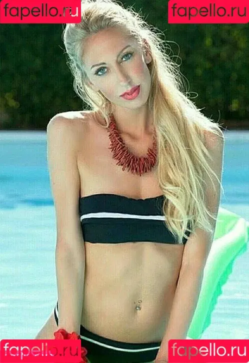 Sara Muzi Onlyfans Photo Gallery 