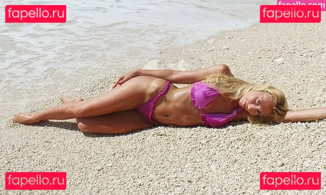 Sara Muzi Onlyfans Photo Gallery 