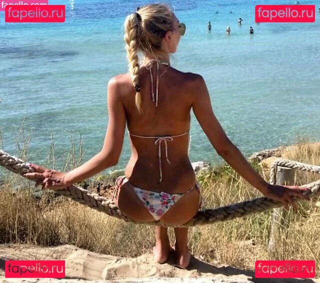 Sara Muzi Onlyfans Photo Gallery 