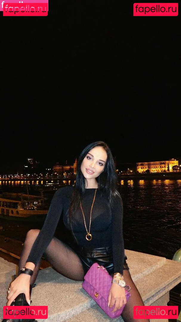 Unrealcobaine Onlyfans Photo Gallery 