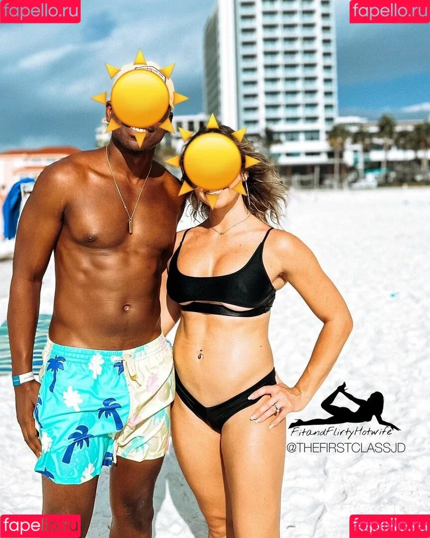 FitandFlirtyHotwife Onlyfans Photo Gallery 