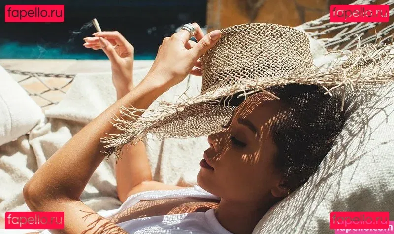 Danielle Alcaraz Onlyfans Photo Gallery 