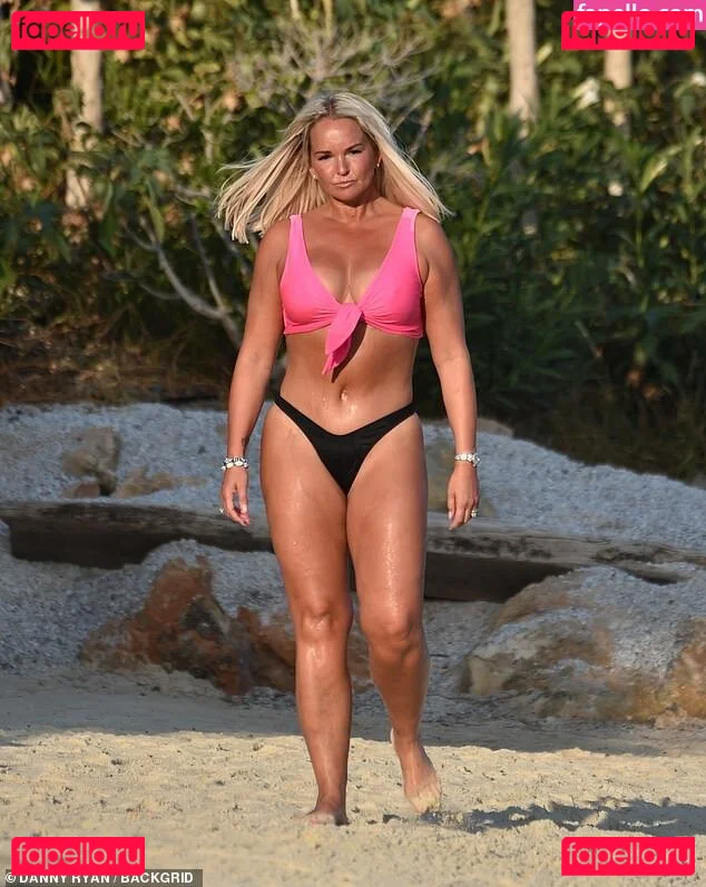 Jennifer Ellison Onlyfans Photo Gallery 