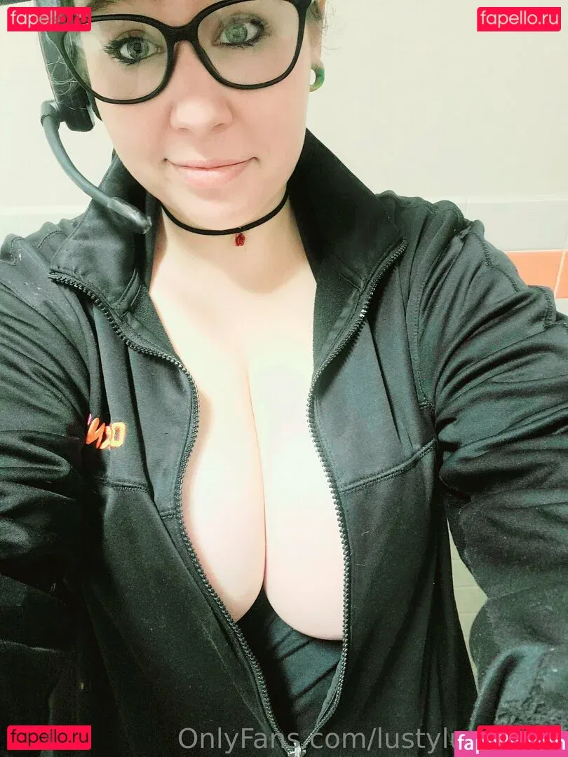 lustyluna_ddd Onlyfans Photo Gallery 