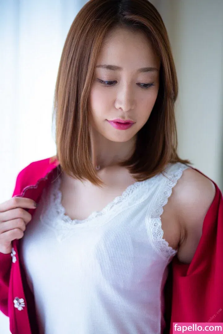 Yu Shinoda Onlyfans Photo Gallery 