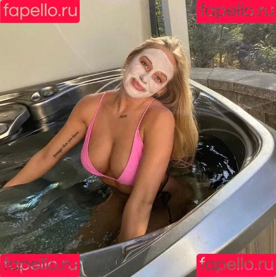 Sophie Riedemann Onlyfans Photo Gallery 