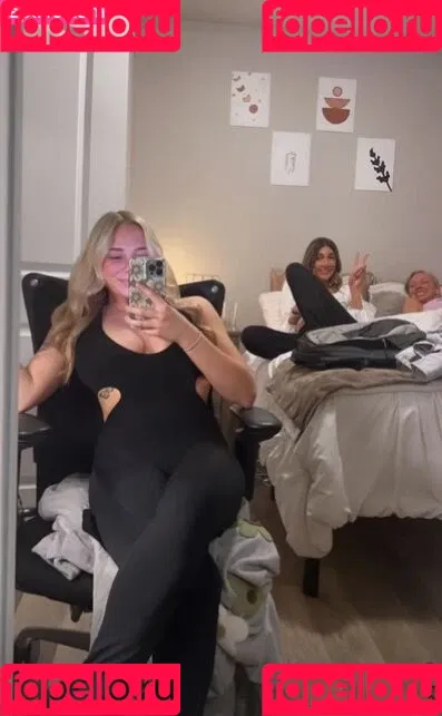 Sophie Riedemann Onlyfans Photo Gallery 
