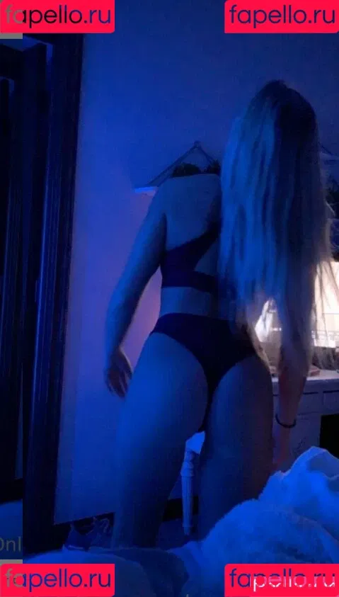 Sophie Riedemann Onlyfans Photo Gallery 
