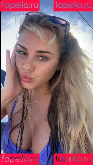 Sophie Riedemann Onlyfans Photo Gallery 