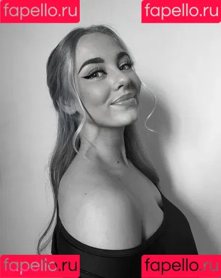Sophie Riedemann Onlyfans Photo Gallery 