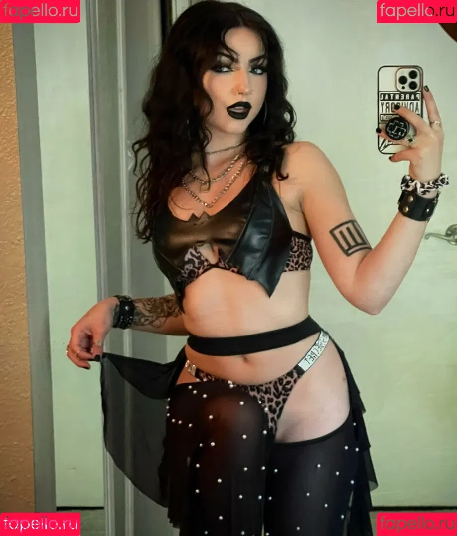 ghostwifeey Onlyfans Photo Gallery 
