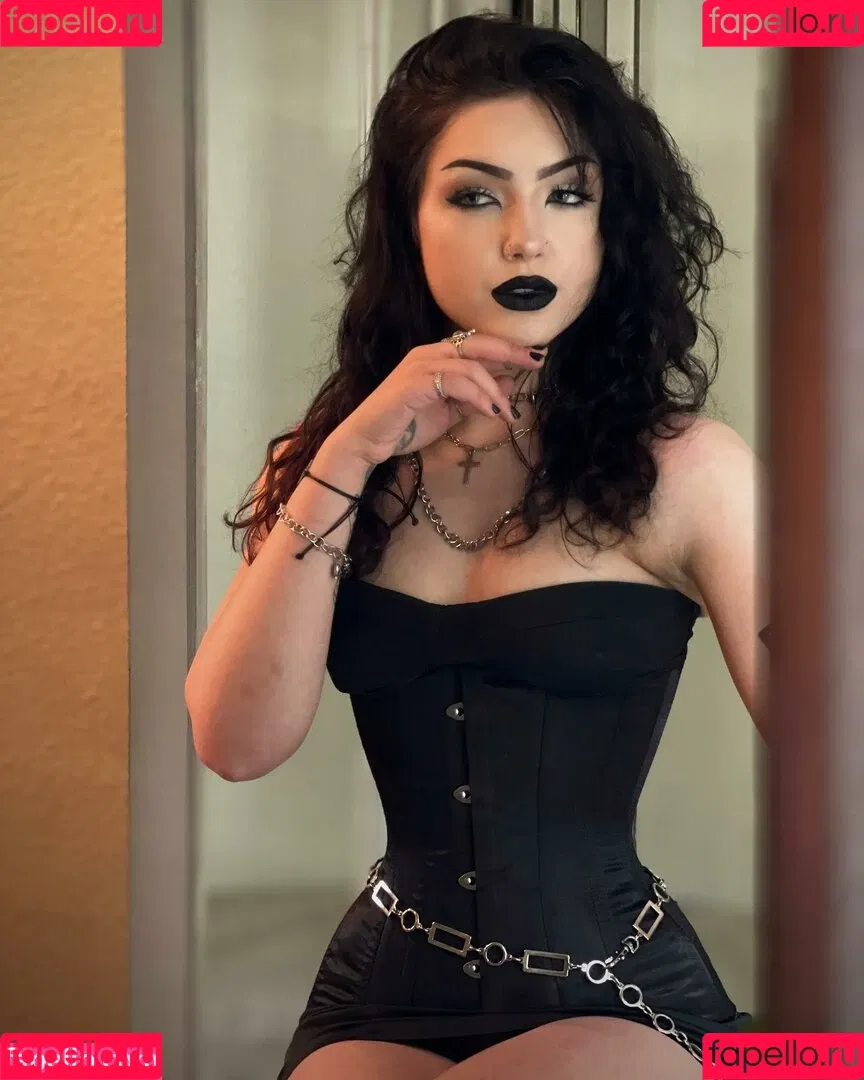 ghostwifeey Onlyfans Photo Gallery 