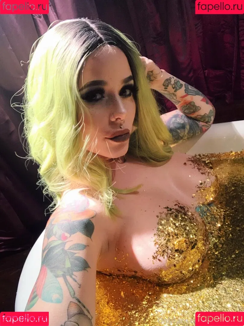 ihatelaiika Onlyfans Photo Gallery 