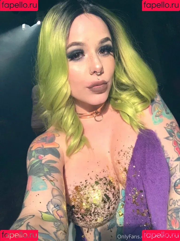 ihatelaiika Onlyfans Photo Gallery 