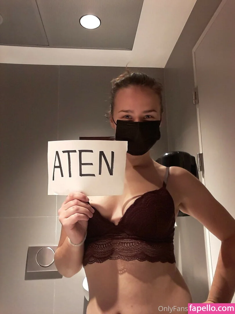 ihatelaiika Onlyfans Photo Gallery 