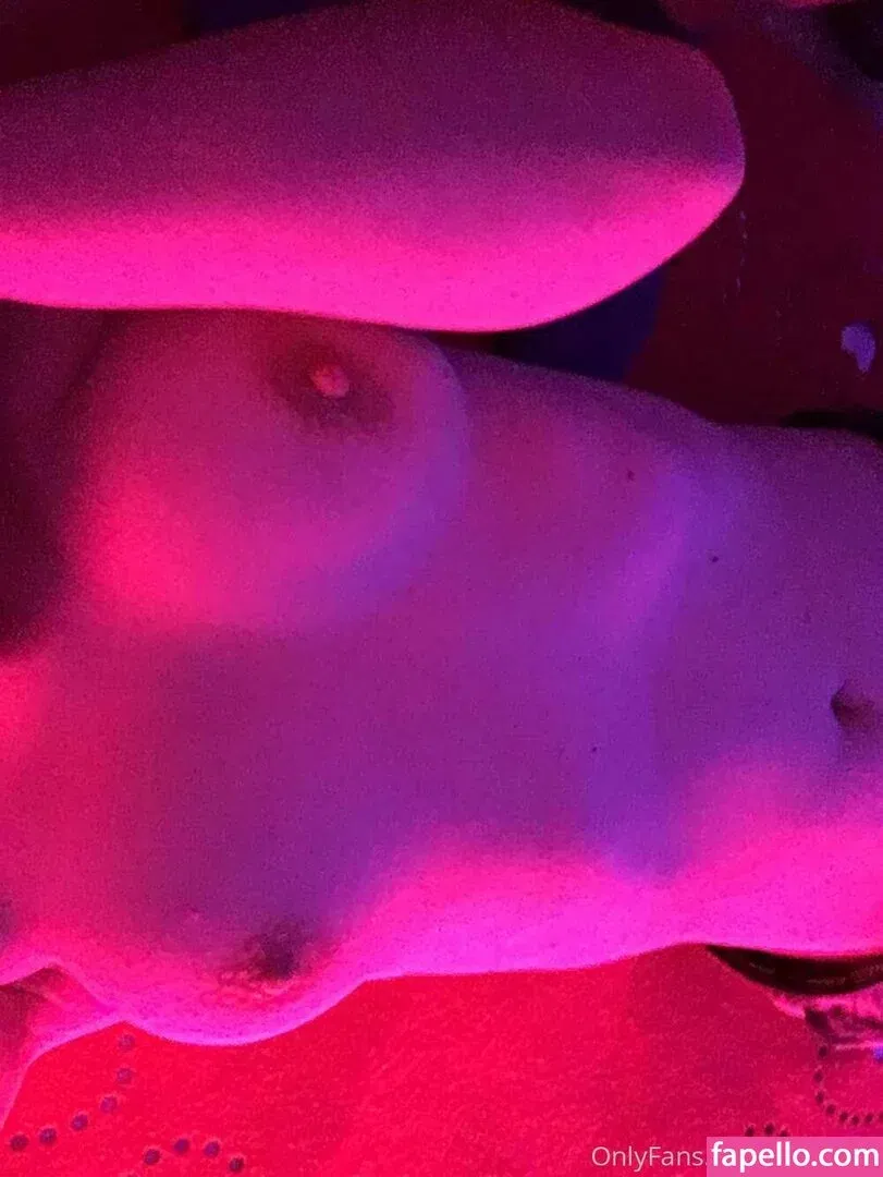 ihatelaiika Onlyfans Photo Gallery 