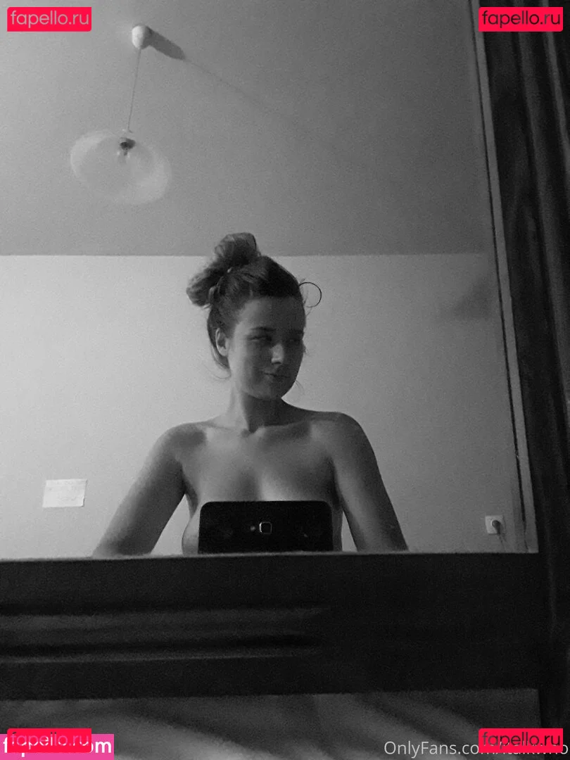 ihatelaiika Onlyfans Photo Gallery 