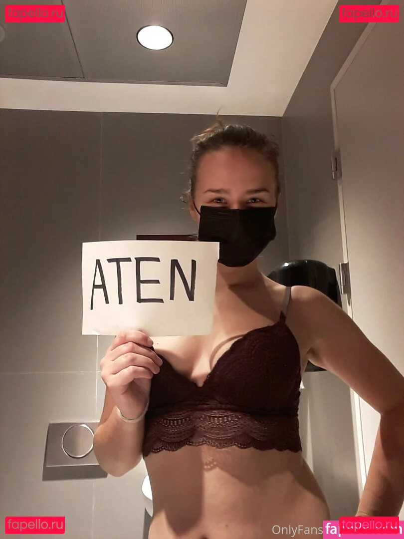 ihatelaiika Onlyfans Photo Gallery 