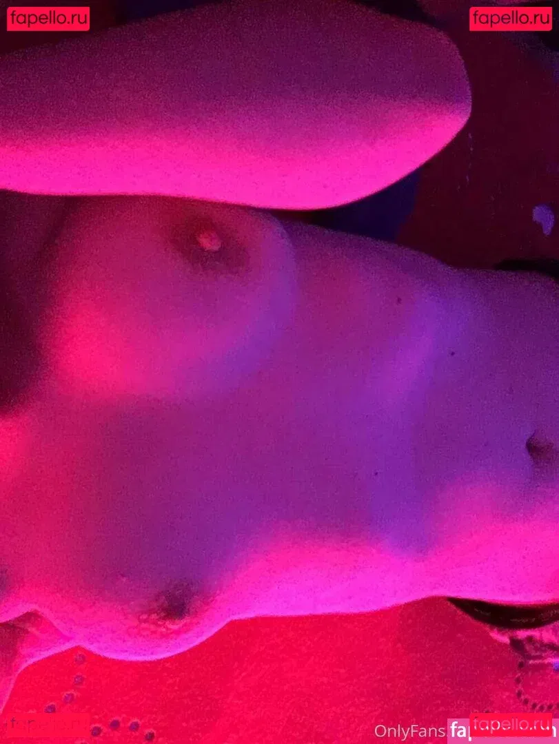 ihatelaiika Onlyfans Photo Gallery 