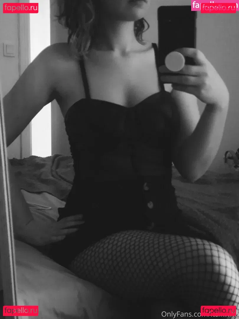 ihatelaiika Onlyfans Photo Gallery 