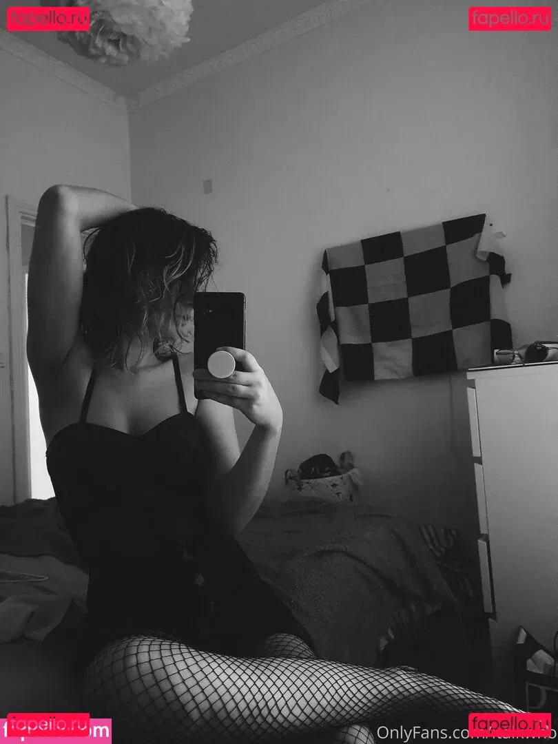 ihatelaiika Onlyfans Photo Gallery 