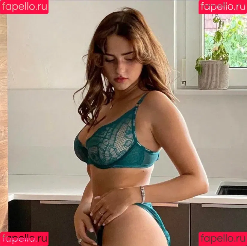 Charlotte Haffner Onlyfans Photo Gallery 