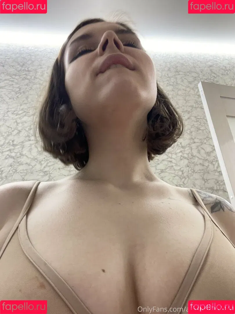 alice_wood_vip Onlyfans Photo Gallery 