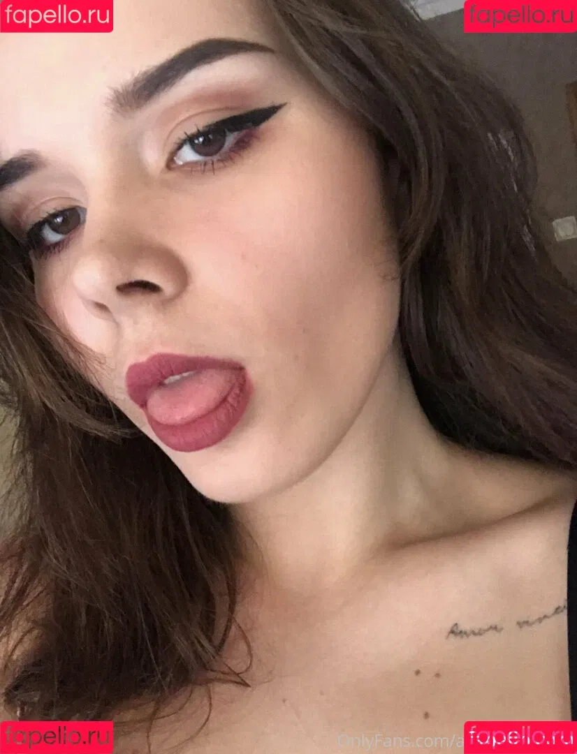 alice_wood_vip Onlyfans Photo Gallery 