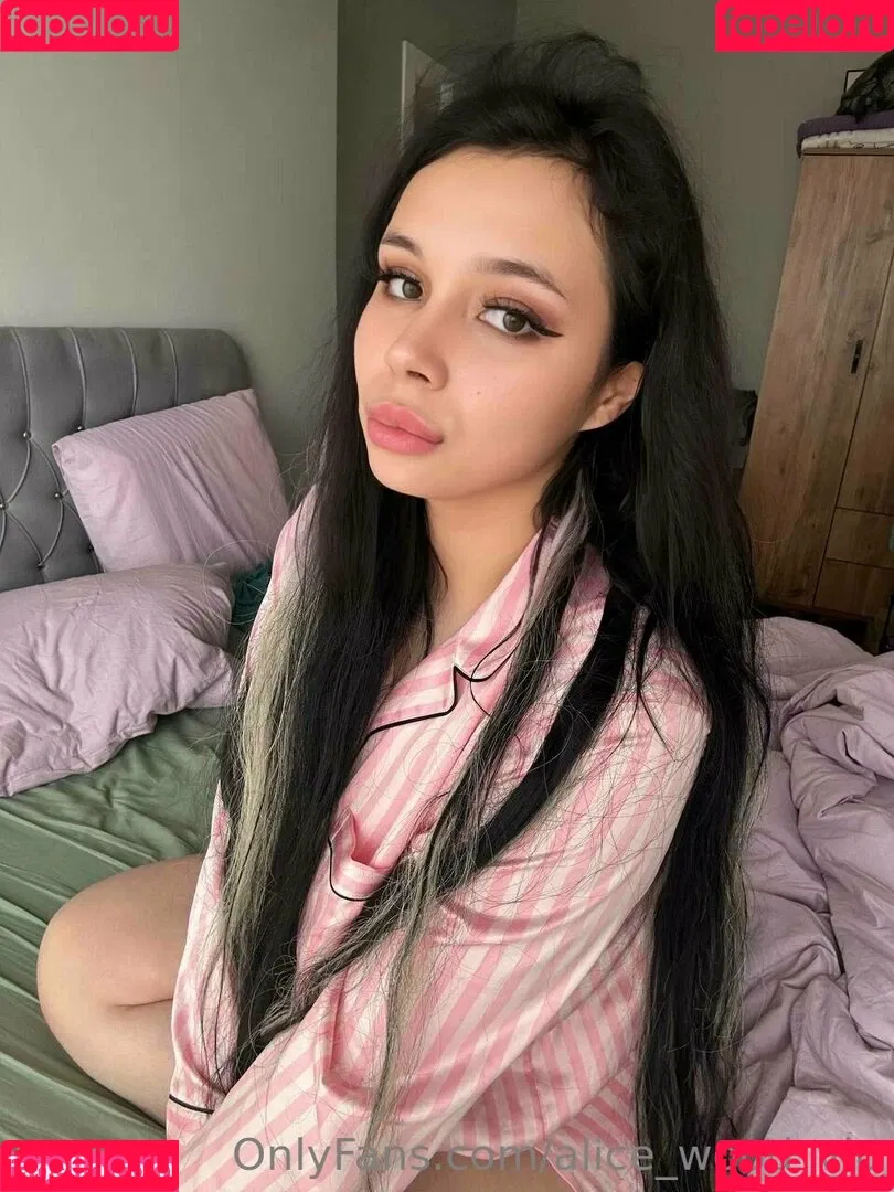 alice_wood_vip Onlyfans Photo Gallery 