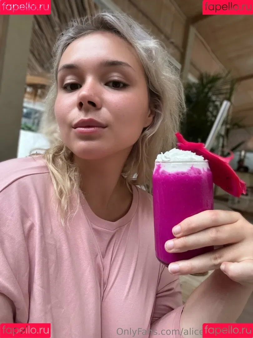 alice_wood_vip Onlyfans Photo Gallery 