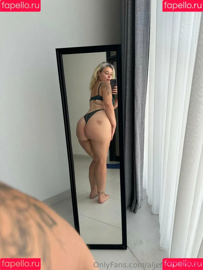 alice_wood_vip Onlyfans Photo Gallery 
