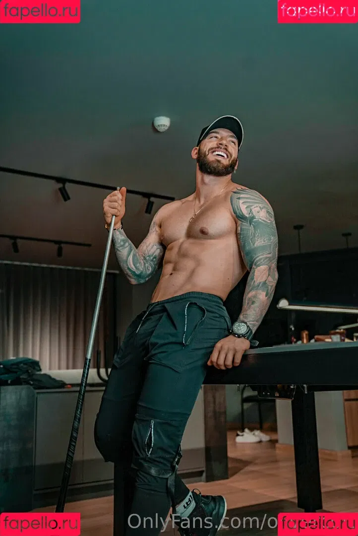 olivercolt Onlyfans Photo Gallery 