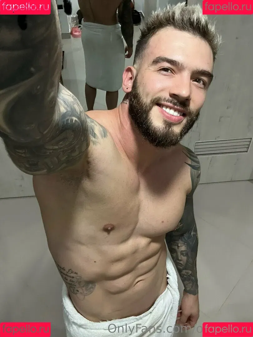 olivercolt Onlyfans Photo Gallery 