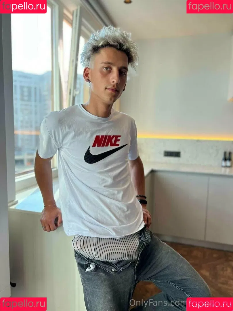 olivercolt Onlyfans Photo Gallery 