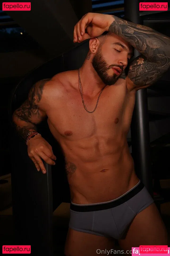 olivercolt Onlyfans Photo Gallery 