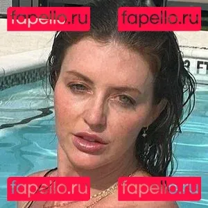 gingrbreadginny Onlyfans Photo Gallery 