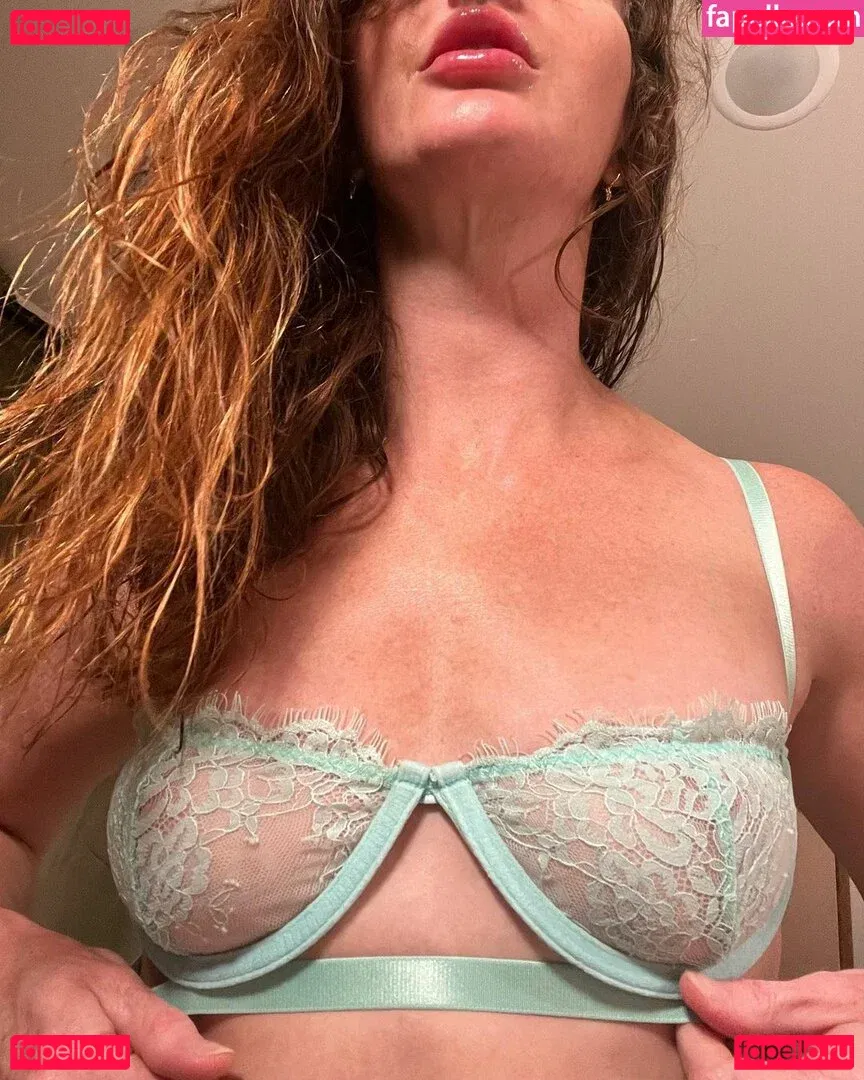 gingrbreadginny Onlyfans Photo Gallery 