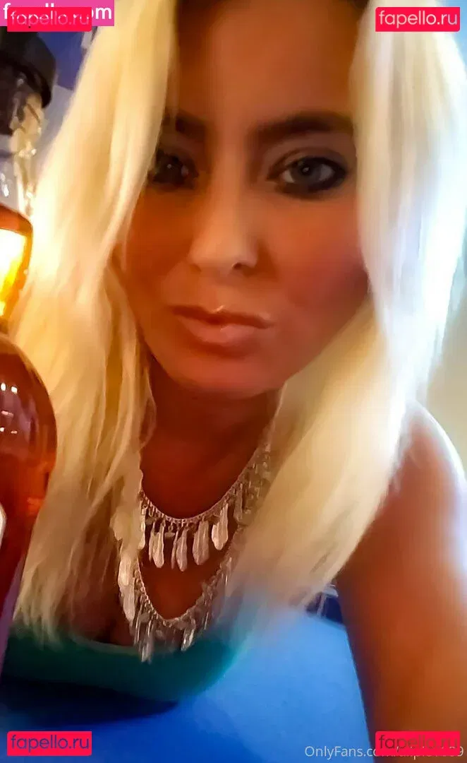 alipie1689 Onlyfans Photo Gallery 