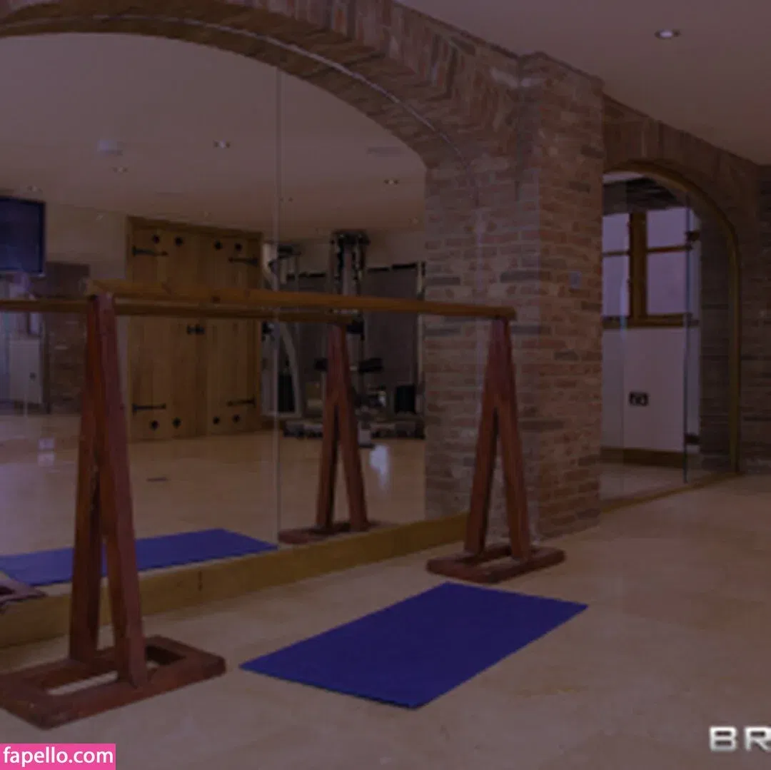 Layla Dream Onlyfans Photo Gallery 