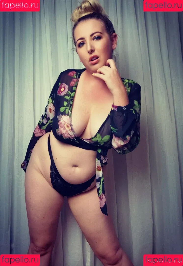 electralashes Onlyfans Photo Gallery 