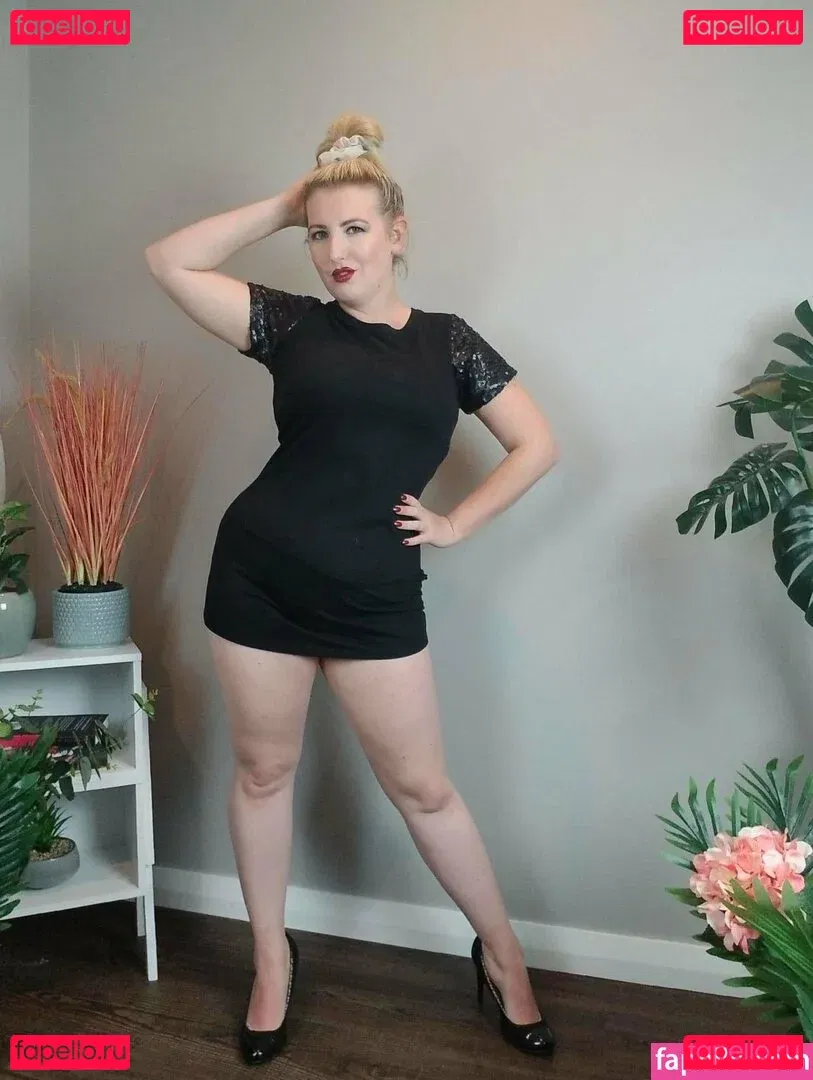 electralashes Onlyfans Photo Gallery 