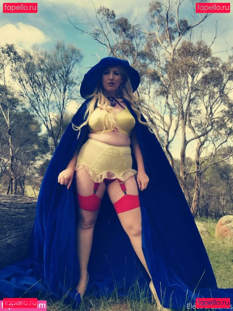 electralashes Onlyfans Photo Gallery 