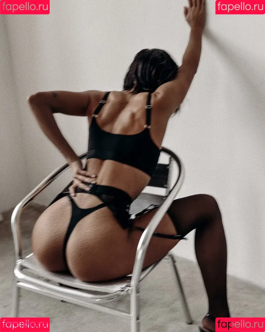 Diana Khamadeh Onlyfans Photo Gallery 