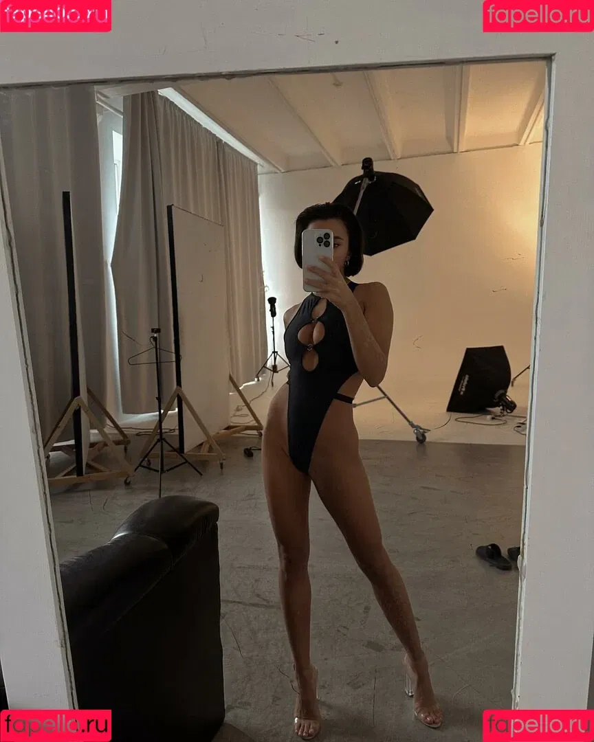 Diana Khamadeh Onlyfans Photo Gallery 