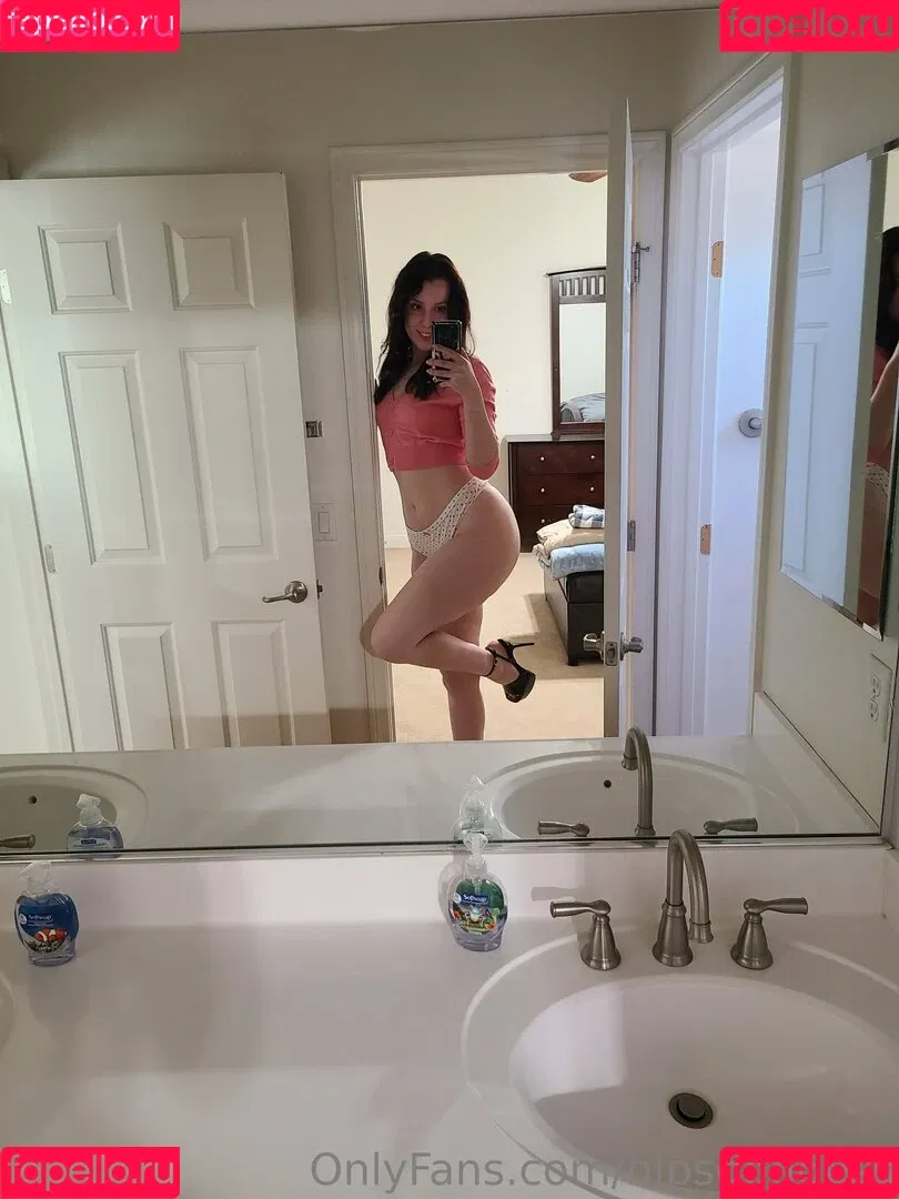 hipsgoddess Onlyfans Photo Gallery 