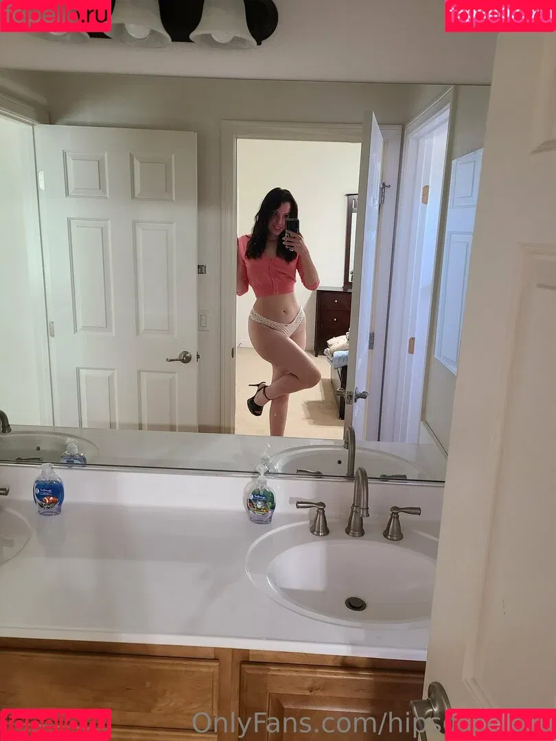 hipsgoddess Onlyfans Photo Gallery 