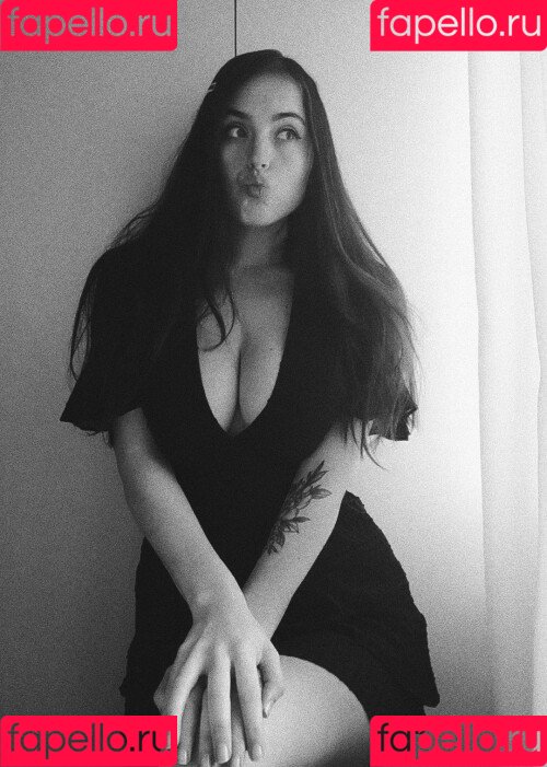 Heyimbee Onlyfans Photo Gallery 