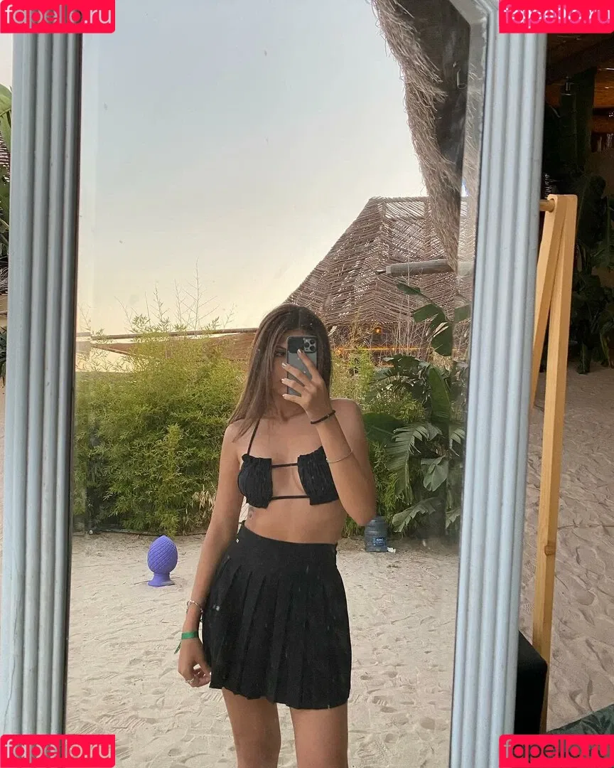 Zeynep Kurubacak Onlyfans Photo Gallery 